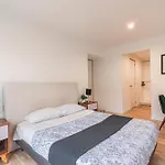 Insurgentes Area Apt Balcony, Outdoor Lounge