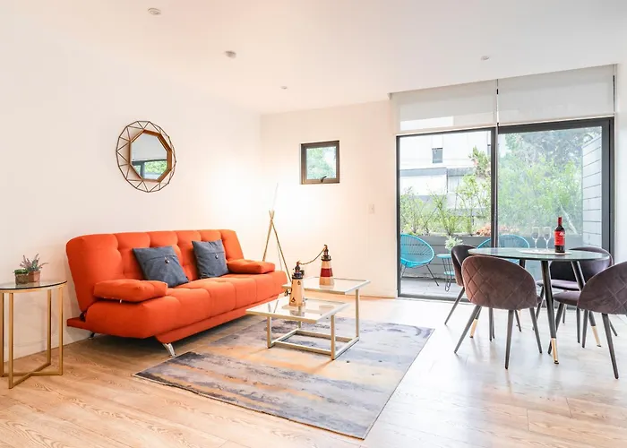 Insurgentes Area Apt Balcony, Outdoor Lounge