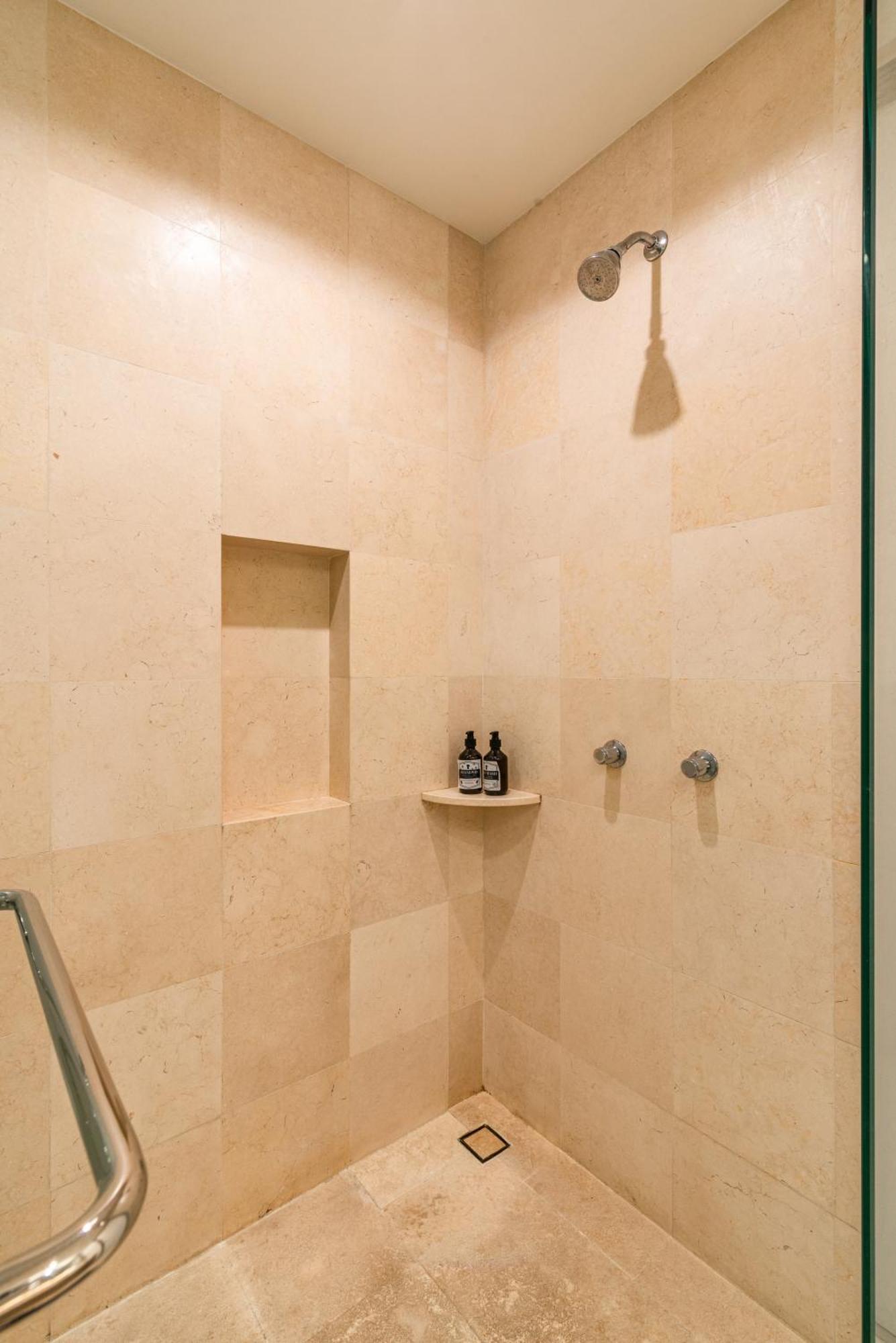 Insurgentes Area Balcony, Outdoor Lounge Apartment