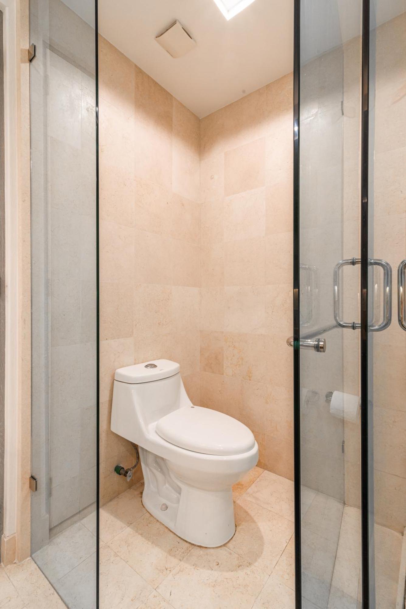 Insurgentes Area Balcony, Outdoor Lounge *