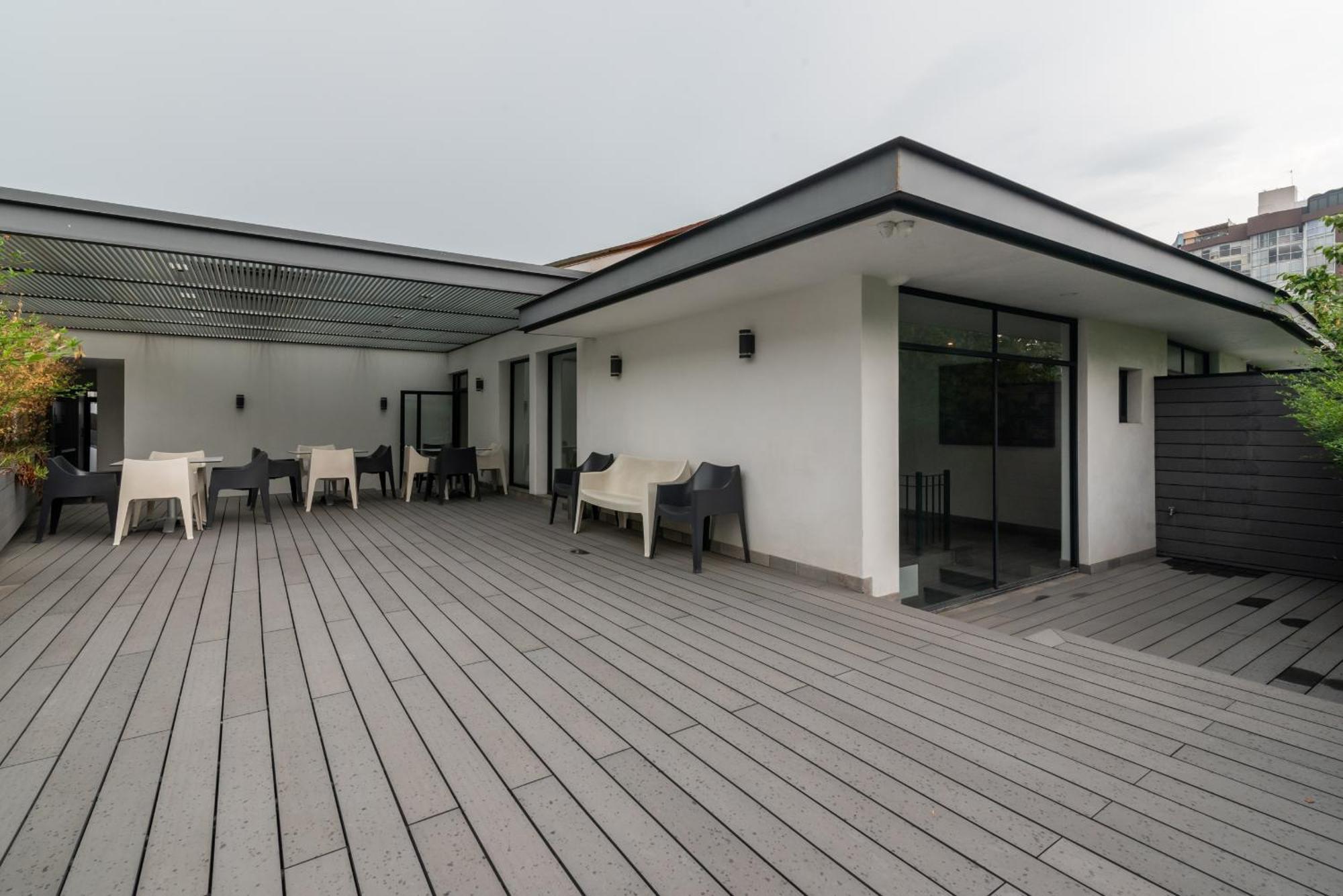 Insurgentes Area Balcony, Outdoor Lounge Apartment Mexico City